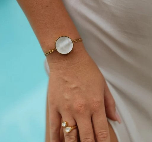 Mother of Pearl Lip Balm Bracelet in 14K Gold